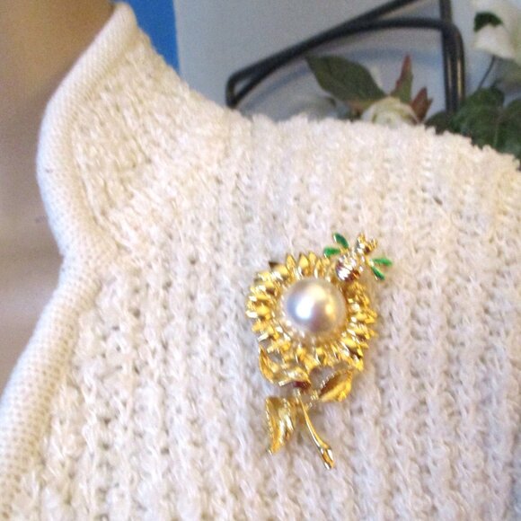 VINTAGE Flower Bee TREMBLER Brooch ~Flower Insect Rhinestone PearlJiggler Brooch - Picture 3 of 15